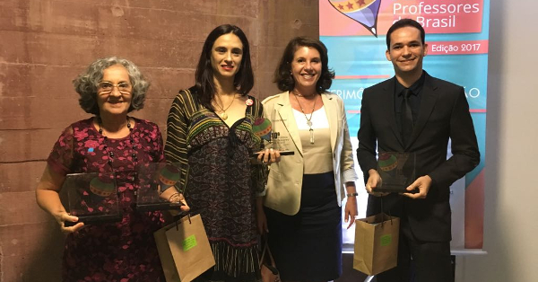 Educadores recebem prêmio na categoria especial Tecnologia do Prêmio Professores do Brasil